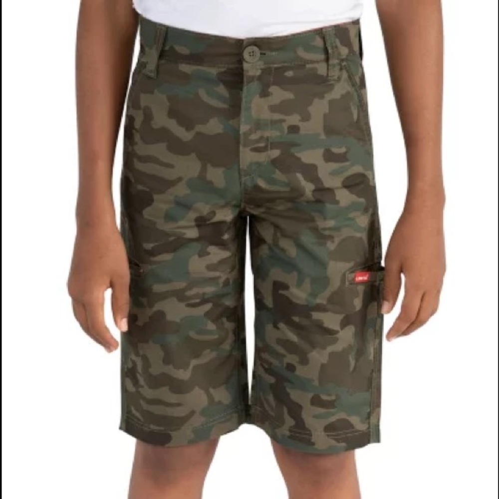 Levi’s boys camo shorts